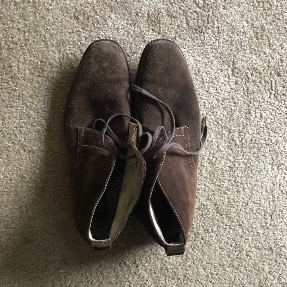 Chukka boots